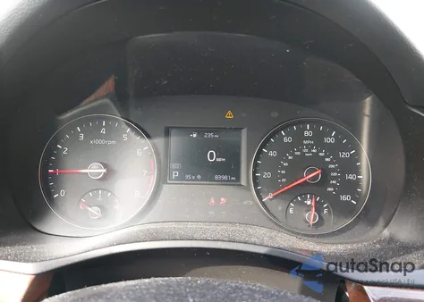 2017 Kia Cadenza Premium z USA, uszkodzony, nr VIN KNALC4J16H5062596